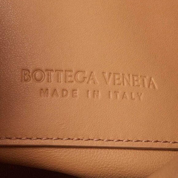 Bottega Veneta Beige Smooth Nappa Leather Beak Flap Bag - Picture 6 of 12